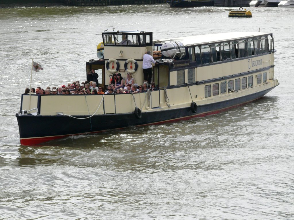 London am 16.07.2009, Themse, Ausflugsboot 'Viscount'