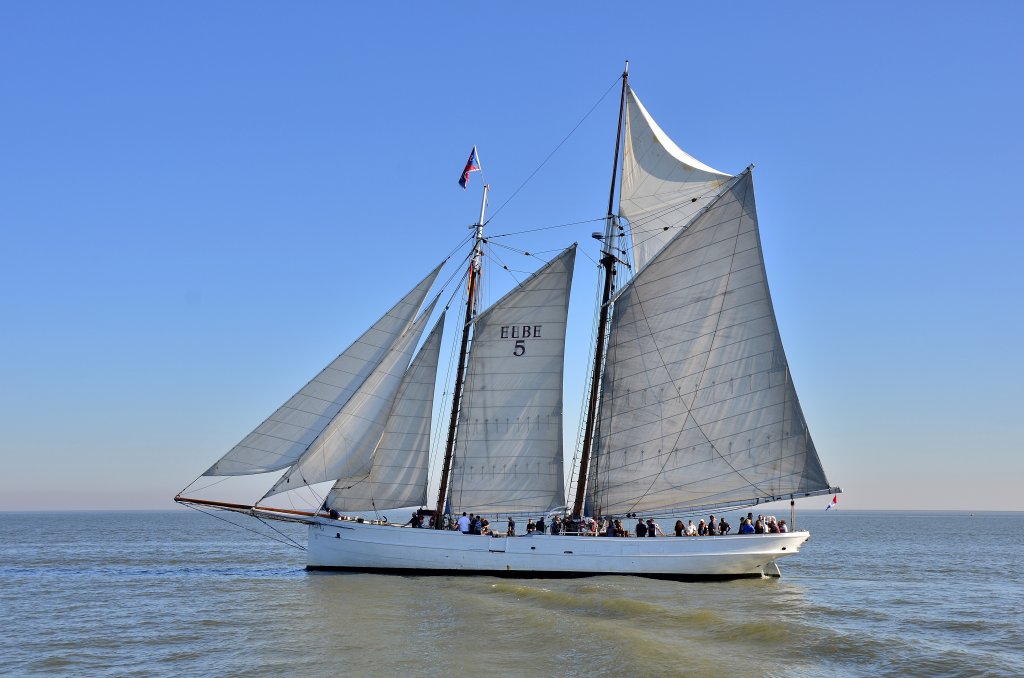 Lotsenschoner Nr.5 Elbe auf der Jade
10. Jade-Weserport Cup 2011