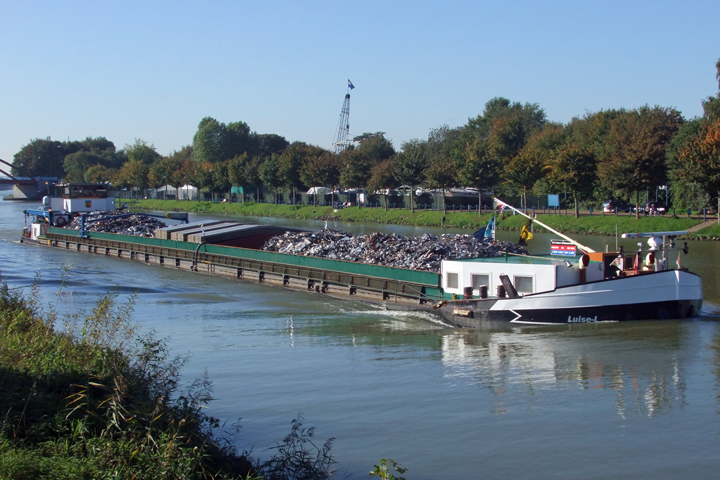  Luise-L  auf dem Dortmund-Ems-Kanal in Datteln 9.10.2010