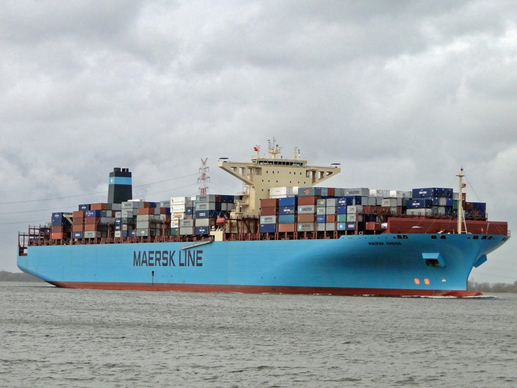  MAERSK EMDEN   05.11.2010 Kurs Hamburg
completion year: 2010 
maximum speed (Kn): 24,6 
overall length (m): 366 