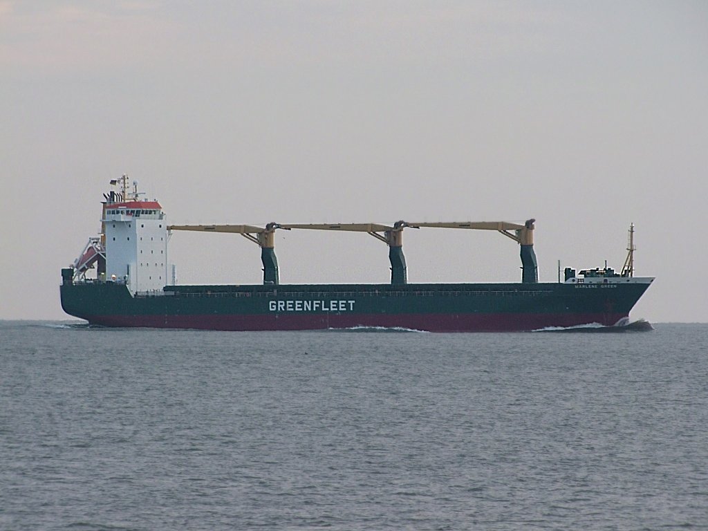 Marlene-Green(IMO-9247405;L=142;B=22mtr.) erreicht von der Nordsee kommend um 6:30 die Elbe bei Cuxhaven;090831