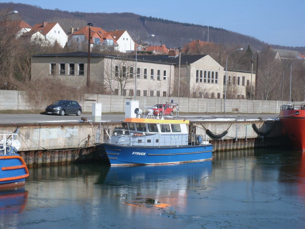 Minipolizeiboot  STRUCK ,am 16.Mrz 2013,in Sassnitz.