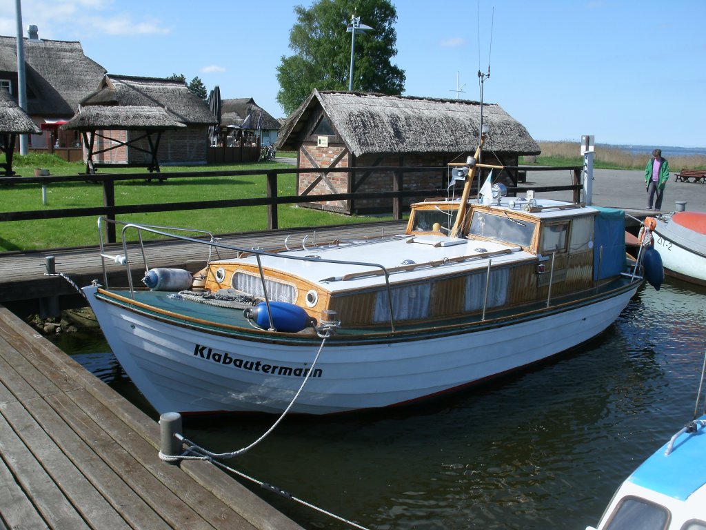 Motorschiff  KLABAUTERMANN ,am 23.Mai 2013,im Ralswieker Hafen.