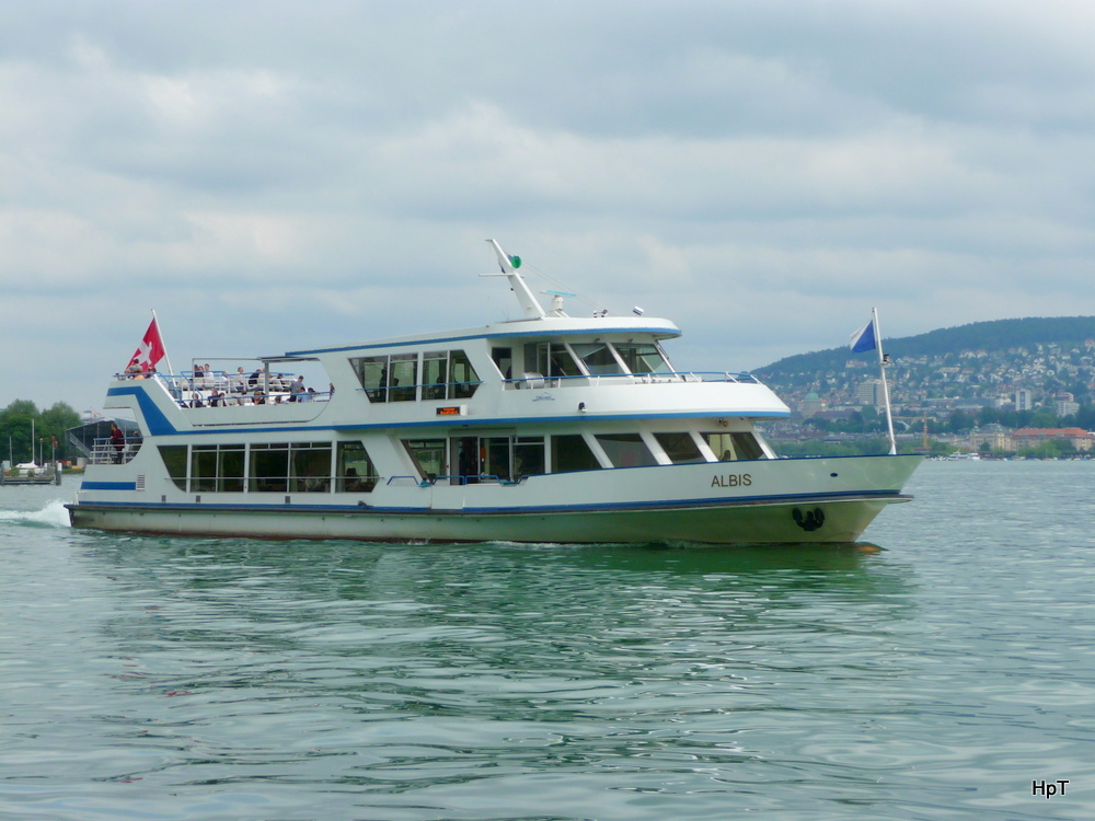 MS ALBIS unterwegs auf dem Zrchersee am 14.08.2010