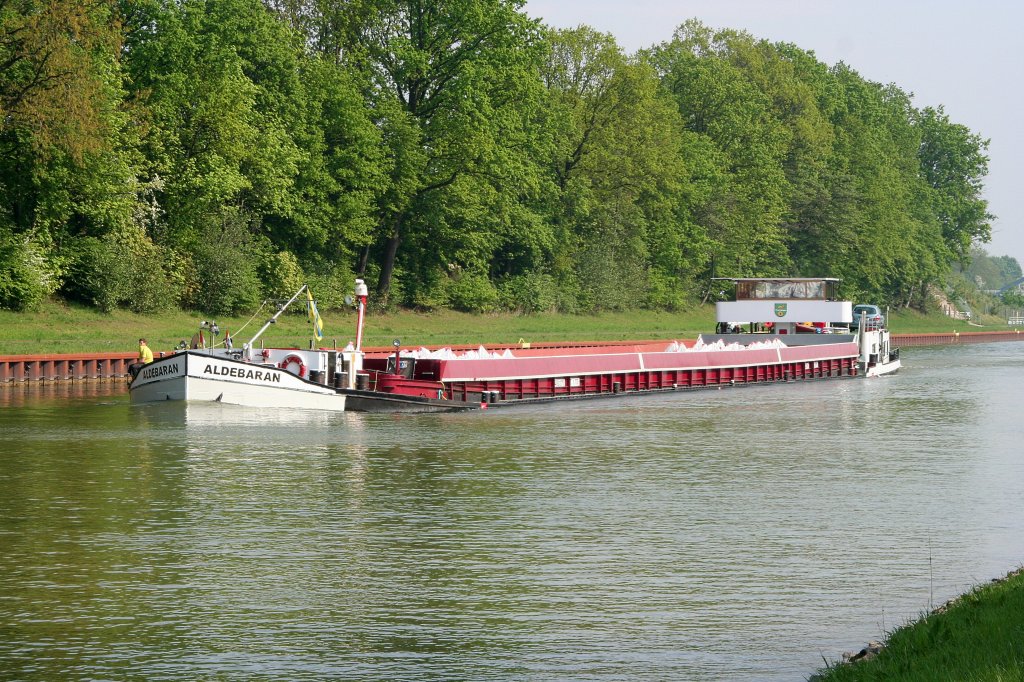 MS Aldebaran , 4602770 , am 28.04.2011 im DEK bei Riesenbeck Fahrtrichtung Nasses Dreieck / MLK / Schleuse Bevergern.