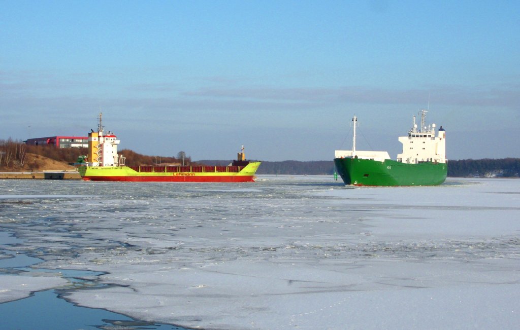 MS Anna Lehmann IMO 9225562 ,luft Steuerbordseits an der Einlaufenden MIDAS Richtung Ostsee.
Aufgenommen: 10.2.2012