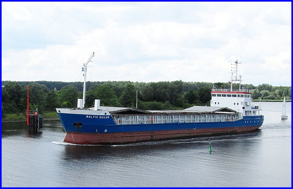 MS BALTIC SAILOR IMO 9138214, hat seine Getreideladung im Vorwerker Hafen am Rautenberg-Silo gelscht...  Aufgenommen: 31.07.2012