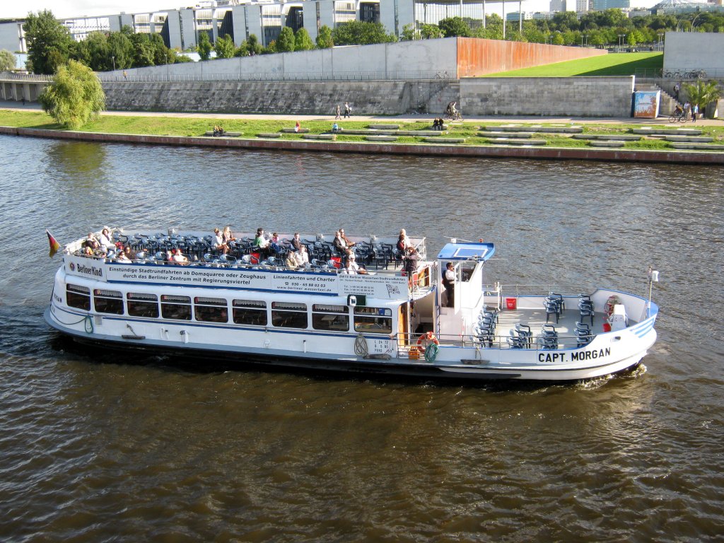 MS Capt. Morgan am 05.09.2010 auf der Spree zu Tal im Bereich Abzw. Humboldthafen