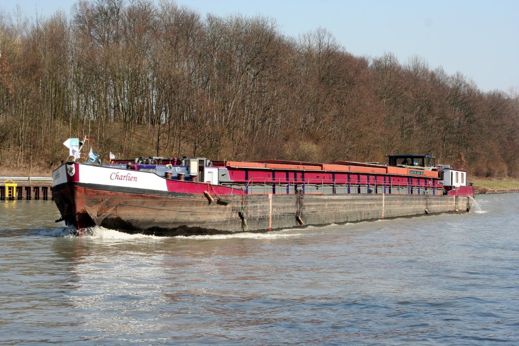 MS Charlien , 04011900 , 79,30 x 8,27 , am 23.03.2012 im MLK zu Berg zw. Schwicheldt und Mehrum.
