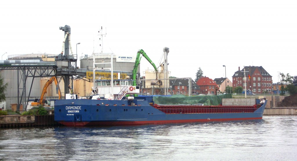 MS DIAMONDE  IMO 8501062, Lbeck Lagerhauskai 1 im Burgtorhafen. Aufnahmedatum:1.8.2011