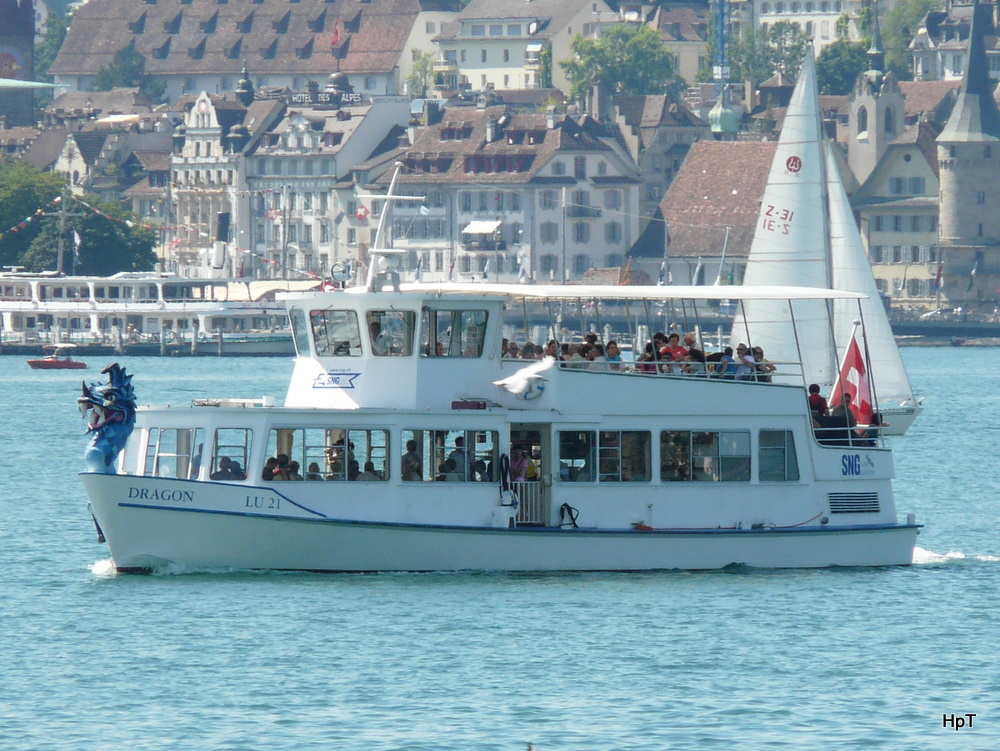 MS DRAGON unterwegs auf der Vierwaldstttersee am 01.08.2010