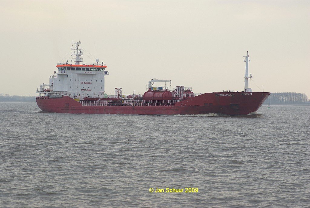 MS Erria Helen auf der Elbe bei Wischhafen im Frhjahr 2009

 Jan Schuur 2009