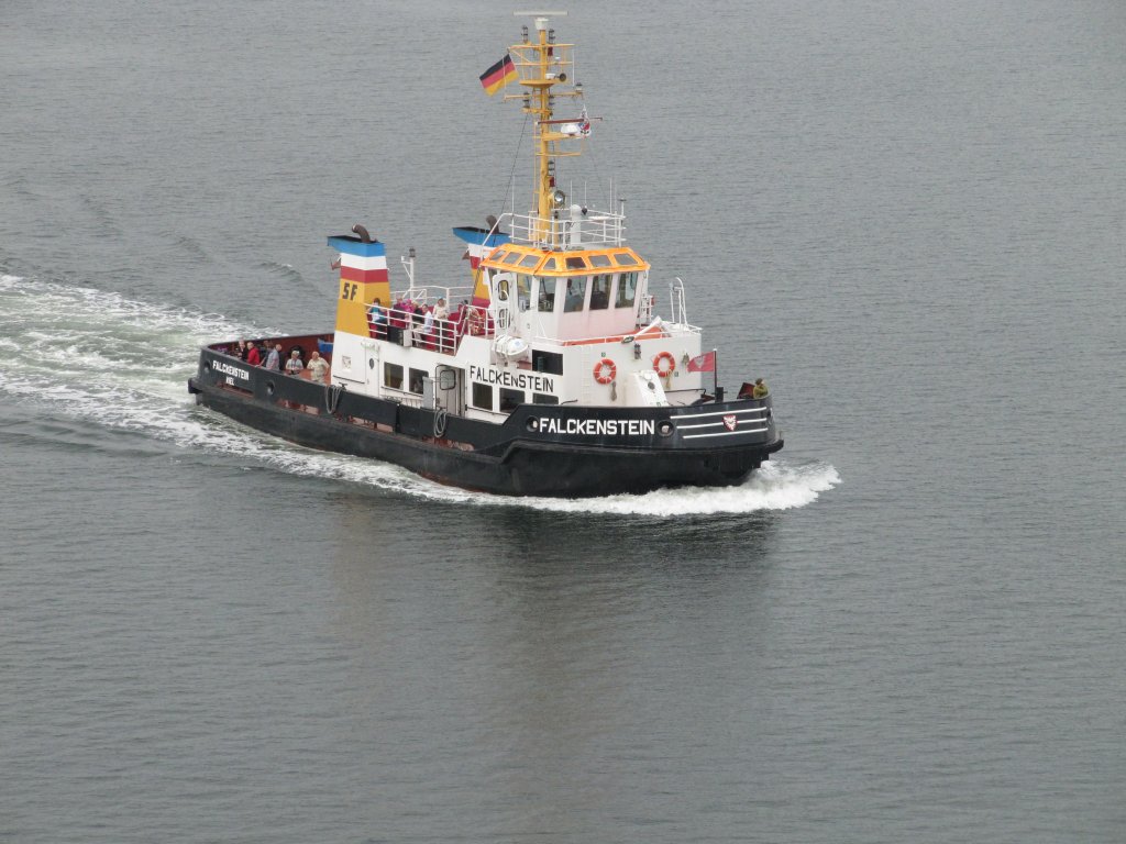 MS Falckenstein am 12.06.2011 in der Kieler Frde