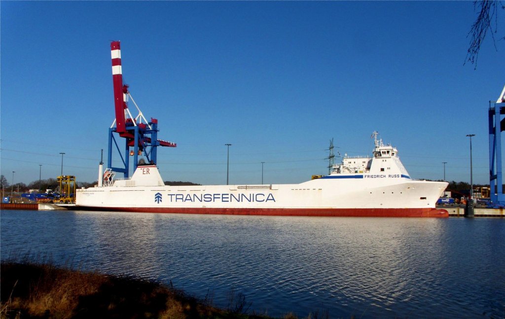 MS Friedrich Russ IMO 9186417 ,liegt zum beladen am Seelandkai in Lbeck Herrenwyk
Aufgenommen: 24.1.2012