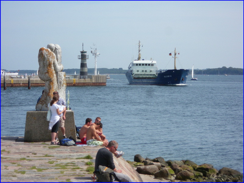 MS GLOBIA IMO 7823334, kommt von der Ostsee in die Trave an der Nordermole in Lbeck-Travemnde...   Aufgenommen: 18.08.2012