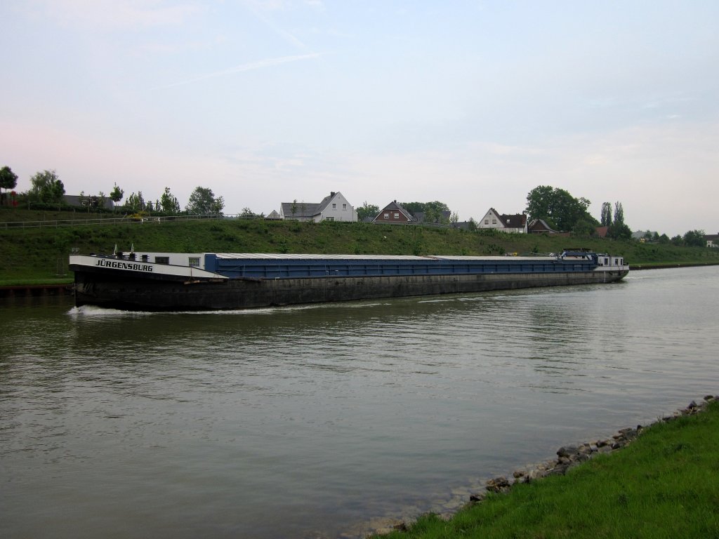 MS Jrgensburg , 04601490 , am Abend des 28.04.2011 im DEK b. Riesenbeck mit Fahrtrichtung MLK / Schl. Bevergern