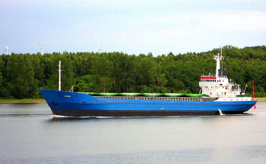 MS LAVINIA IMO 7221469, traveabwrts mit Kurs Ostsee... Aufgenommen: 3.7.2012