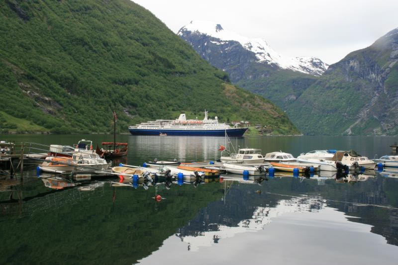 M/S  Marco Polo  in Geiranger; 28.05.2011