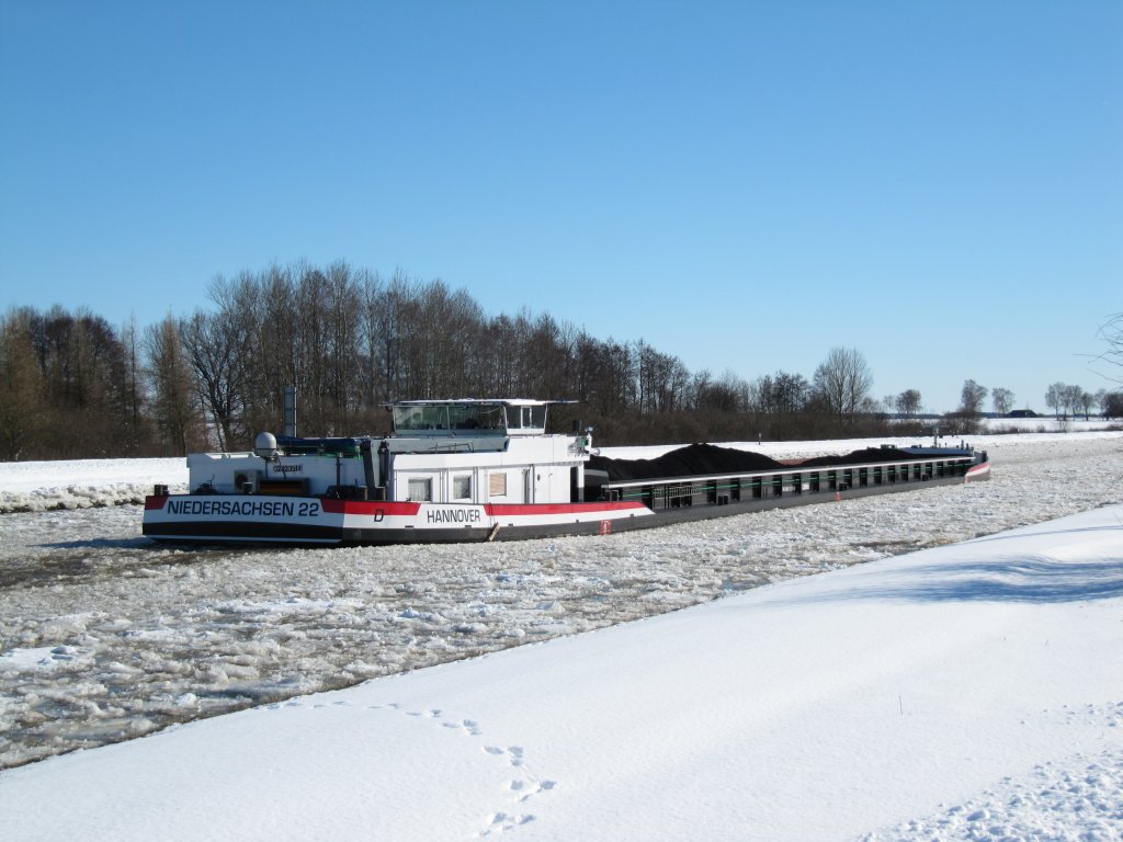 MS Niedersachsen 22 am 07.03.2010 auf Bergfahrt im ESK zwischen Bad Bodenteich und Lder