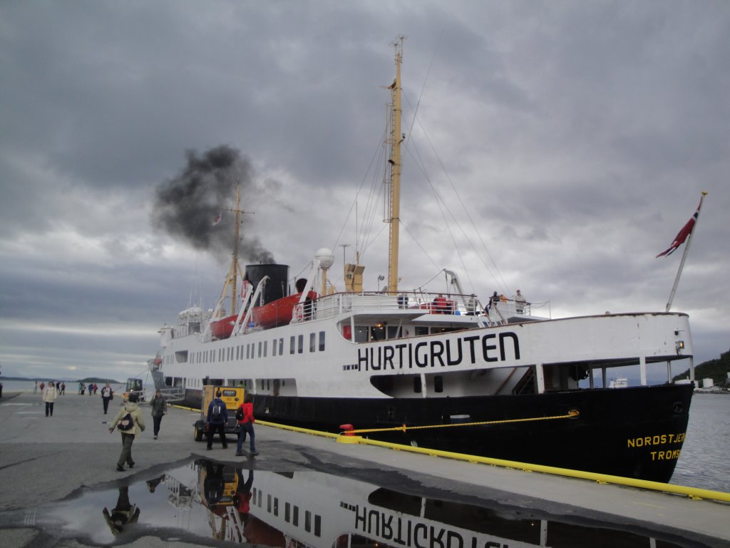 MS Nordstjernen in Harstdt am 6.7.10