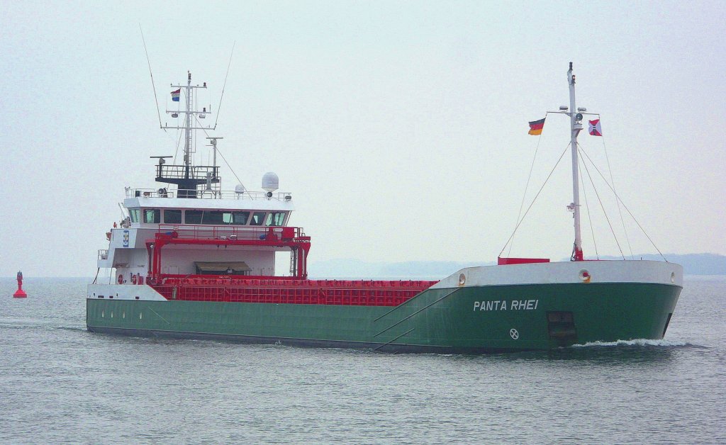 MS PANTA RHEI IMO 9489522 MMSI: 254169000, 82,00m x 12m, Call: PBRB, kommt von Klaipeda mit Futtermittel und befindet sich hier auf der Ostsee mit Kurs Lbeck...
Der Begriff  panta rhei  =  alles fliesst  geht auf den griechischen Philosophen HERAKLIT zurck... Aufgenommen: Travemnde Nordermole am 22.04.2012 11:28 Uhr.