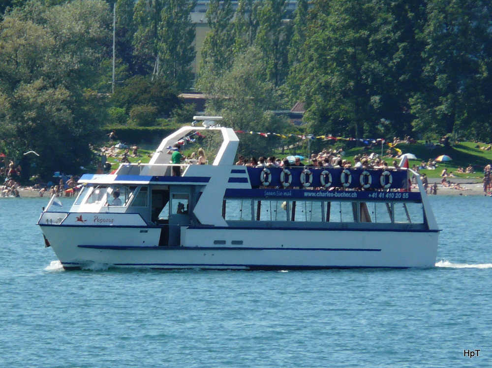 MS PEGASUS unterwegs auf der Vierwaldstättersee am 01.08.2010
