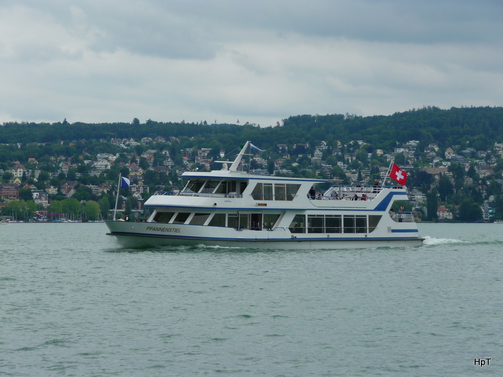 MS PFANNENSTIEL unterwegs auf dem Zrchersee am 14.08.2010