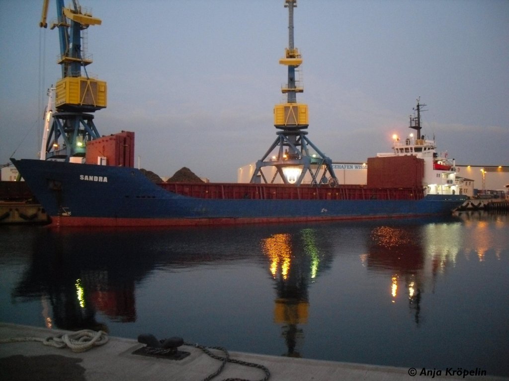 MS Sandra in Wismar am 25.10.09