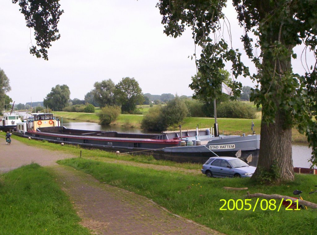 ms Stad Hattem leer im hafen von Hattem.