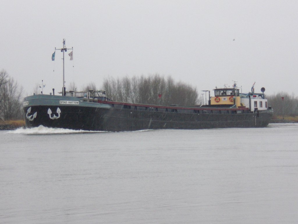 ms. Stad Hattem leer talvarend auf dieIJssel bei Olst km 957