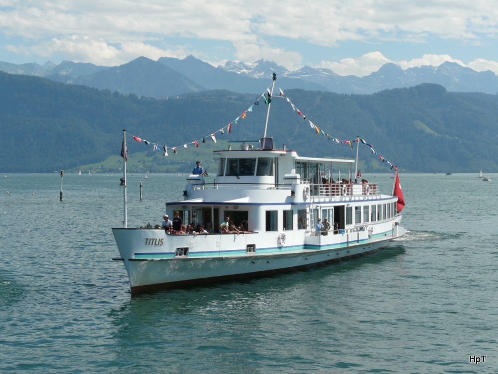 MS TITLIS unterwegs auf der Vierwaldstttersee am 01.08.2010