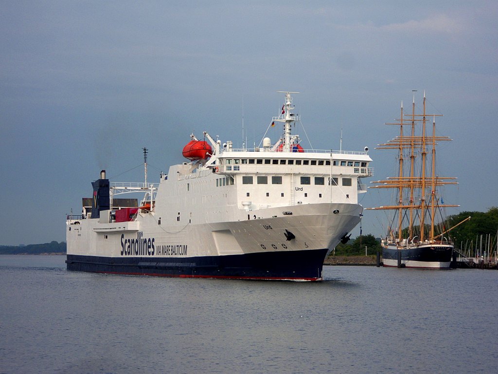 MS URD IMO 7826855, ist nach dem Unfall mit der Nils Holgersson auf Revierfahrt...
Aufgenommen: 10.6.2012