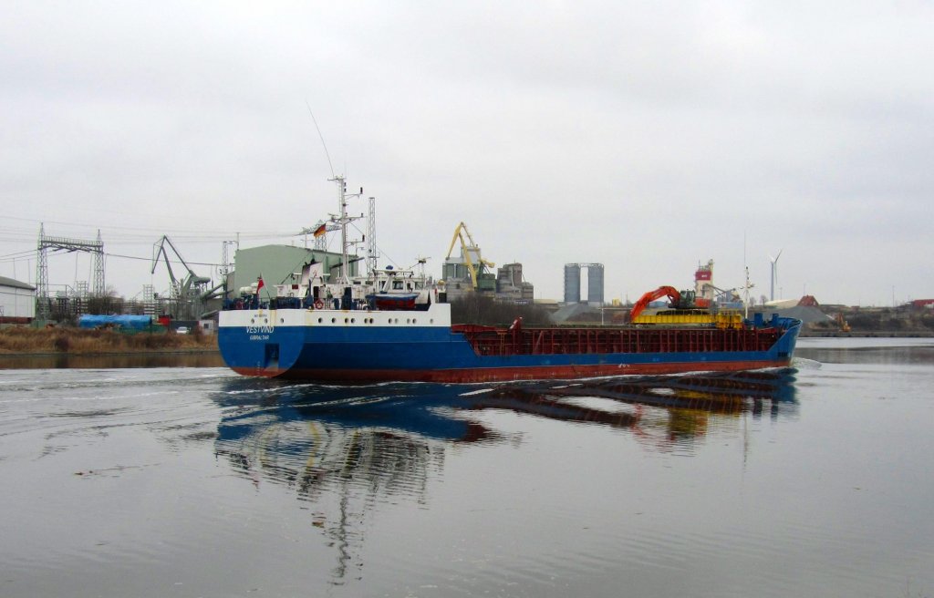 MS VESTVIND IMO 8209743, passierte die  Schlutuper Enge  und luft traveabwrts Richtung Lbeck-Travemnde ... Aufgenommen: 2.3.2012