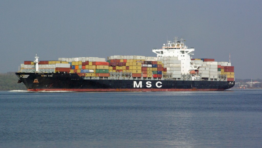 MSC KIM  Containerschiff    Lhe  25.04.2013