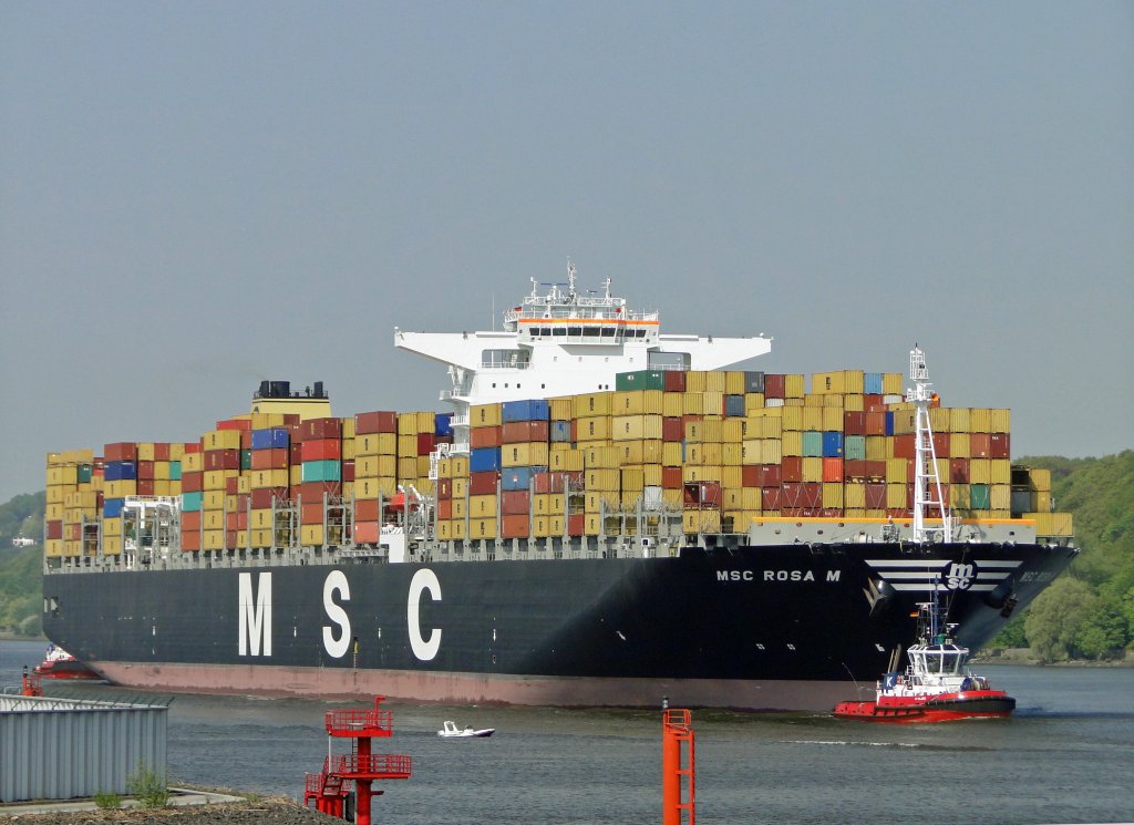  MSC ROSA M  Hamburg am 26.04.2011 
completion year: 2010 
maximum speed (Kn): 24,1 
overall length (m): 365.50 