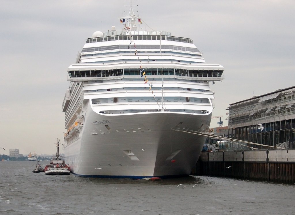 MV COSTA PACIFICA am 16.07.12 in Hamburg