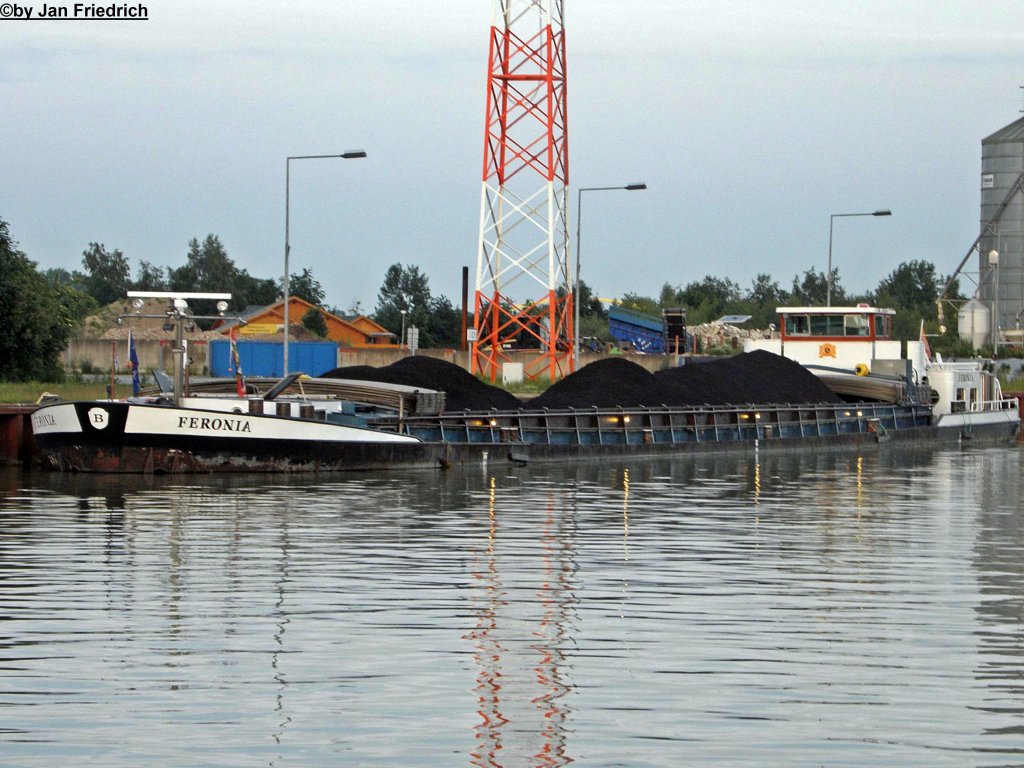 Name: Feronia
Lnge: 80 m
Breite: 9,54 m
Tiefg.: 2,93 m
Tonne: 1504
ENI: 02317664
Gemeldet: Groningen
Gebaut: 1958
Bauwerft: Chr. Ruthof - Mainz-Kastel