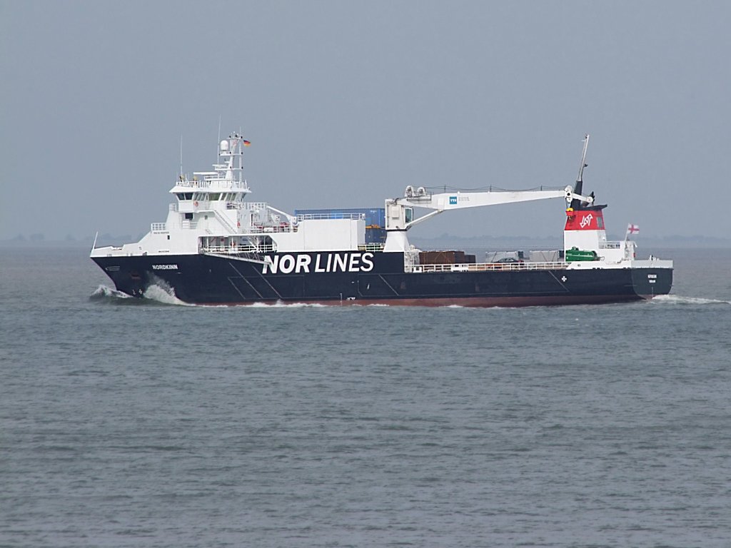 Nordkinn (IMO-9333644;L=80;B=16mtr)im Bereich der Grimmershrn-Bucht bei Cuxhaven;0090901