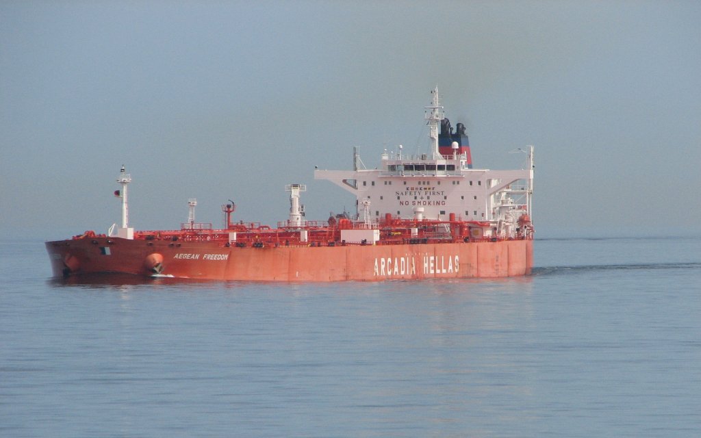 ltanker  Aegean Freedom  in der Ostsee am 17.8.2012