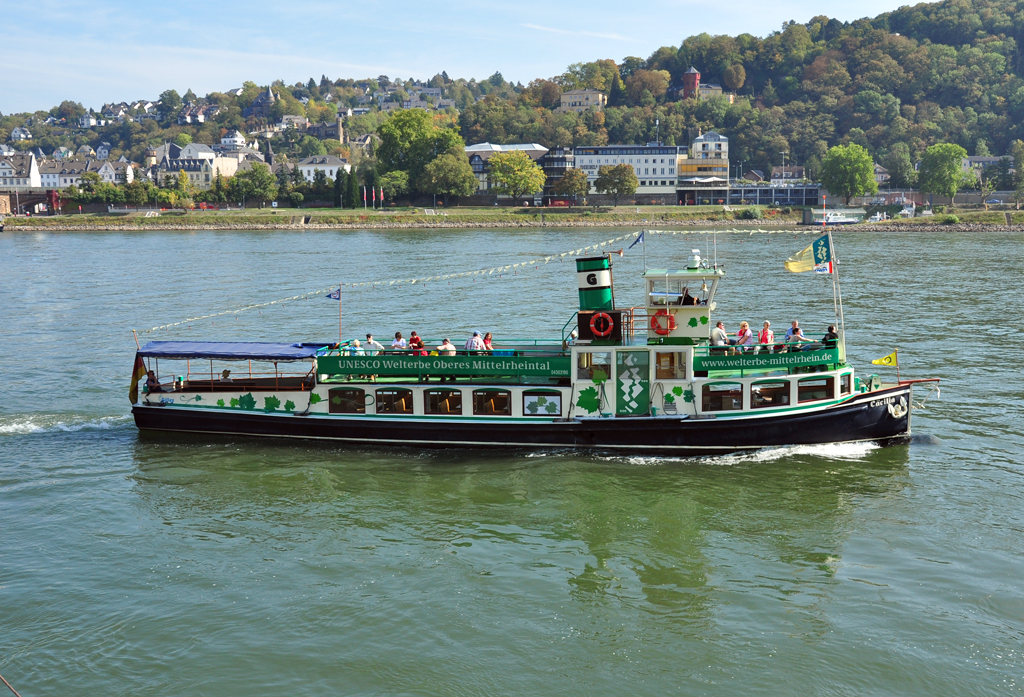 Oldie-Fahrgastschiff  Ccilia   auf dem Rhein bei Koblenz - 29.09.2011
