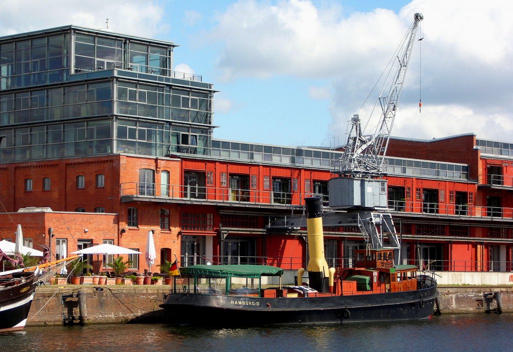 OLDTIMER-Dampfeisbrecher Elbe aus Hamburg, zur Visite im Lbecker Hansahafen bei den MEDIA-DOCKS am Behnkai... Aufgenommen: 18.7.2011