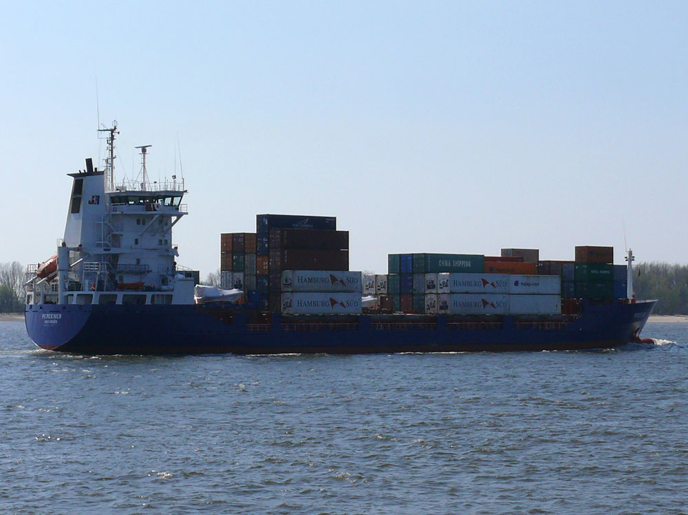 PERCEIVER, Harlingen, IMO-Nummer: 9083067, (jetziger Name: ELEVETION) von Hamburg kommend auf der Elbe bei Schulau, 10.04.2009
