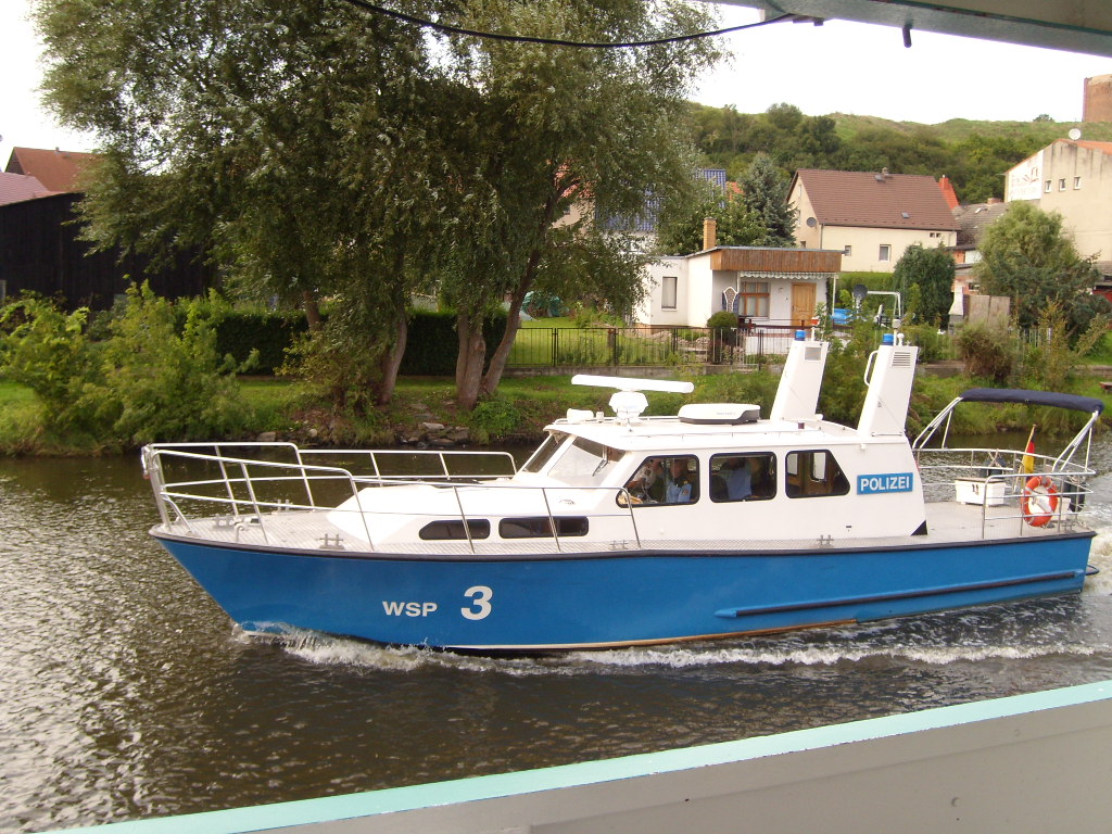 Polizei-Boot WSP 3 , auf den Seewasserstraen
im Mritz - Nationalpark , am 08.09.2010 !