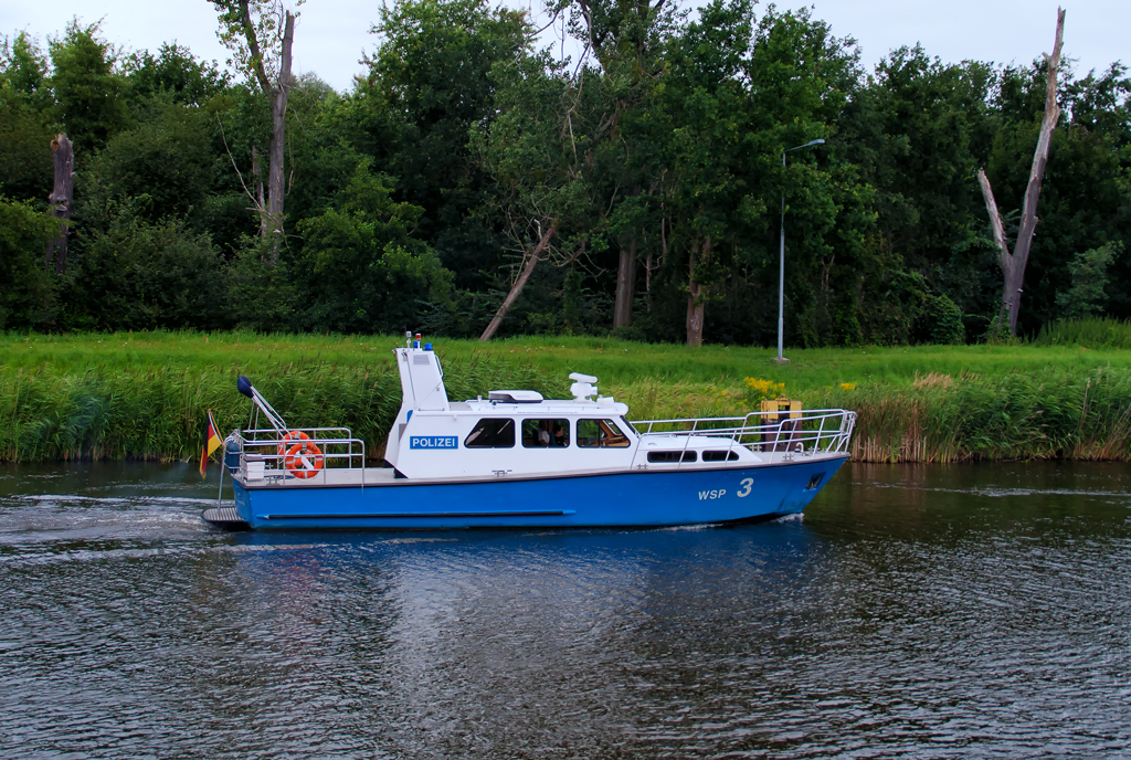 Polizeiboot auf Patrouille in der Nhe des Schiffshebewerks Niederfinow. 01.08.2007