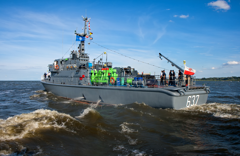 Polnisches Kriegsschiff zu Gast bei den Ueckermnder Hafftagen. - 25.07.2010