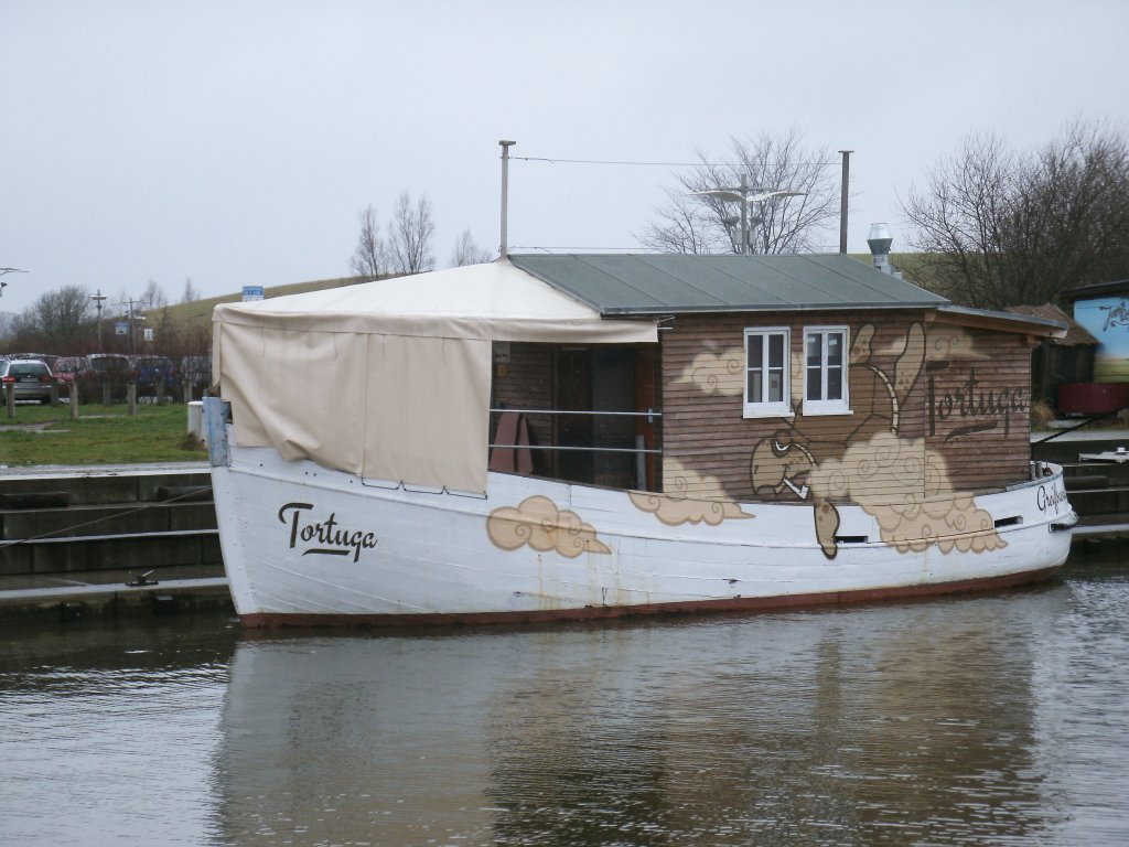 Rucherschiff  TORTUGA ,am 02.Februar 2013,im Greifswalder Museumshafen.