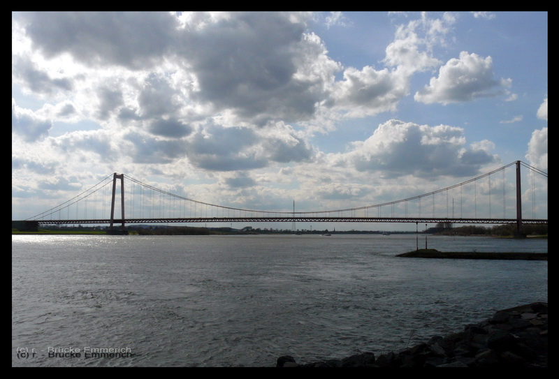 Rheinbrcke in Emmerich - April 2010.