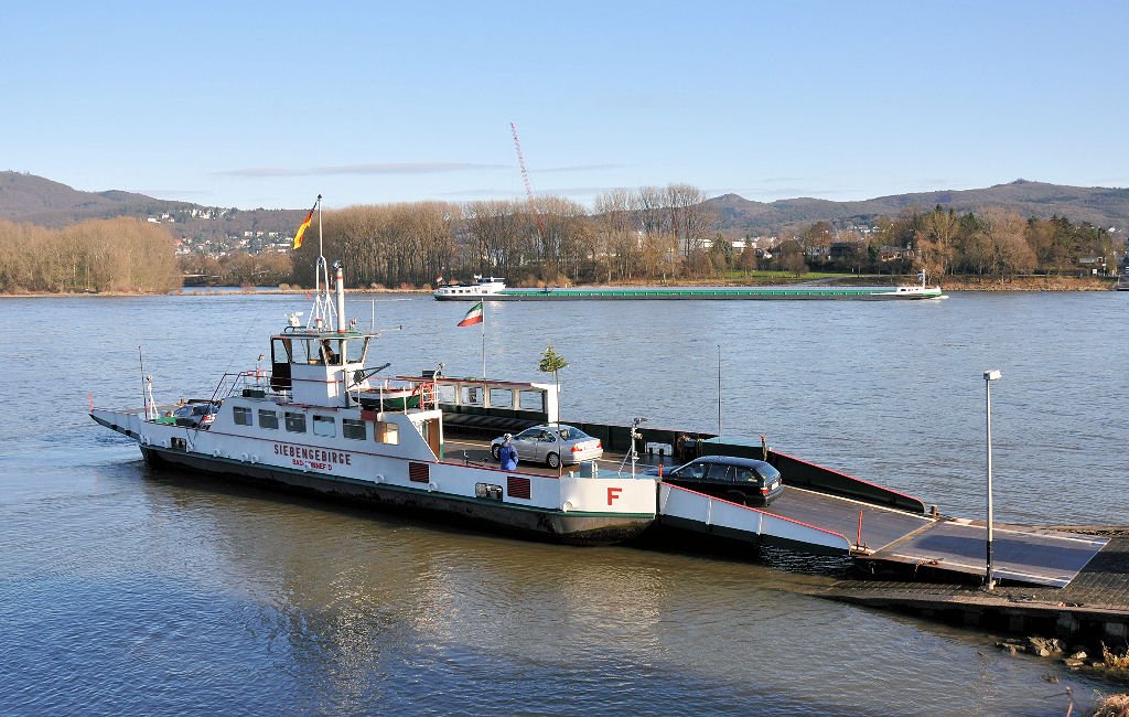 Rheinfhre  Siebengebirge , Fhrverbindung zwischen Bad Hnningen und Bad Breisig - 04.12.2009