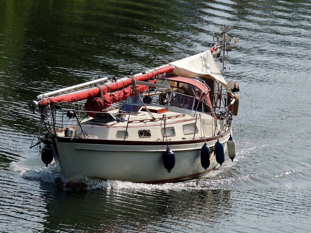 Santa-Maria; auf den Gewssern der Mosel bei Hatzenport; 120822