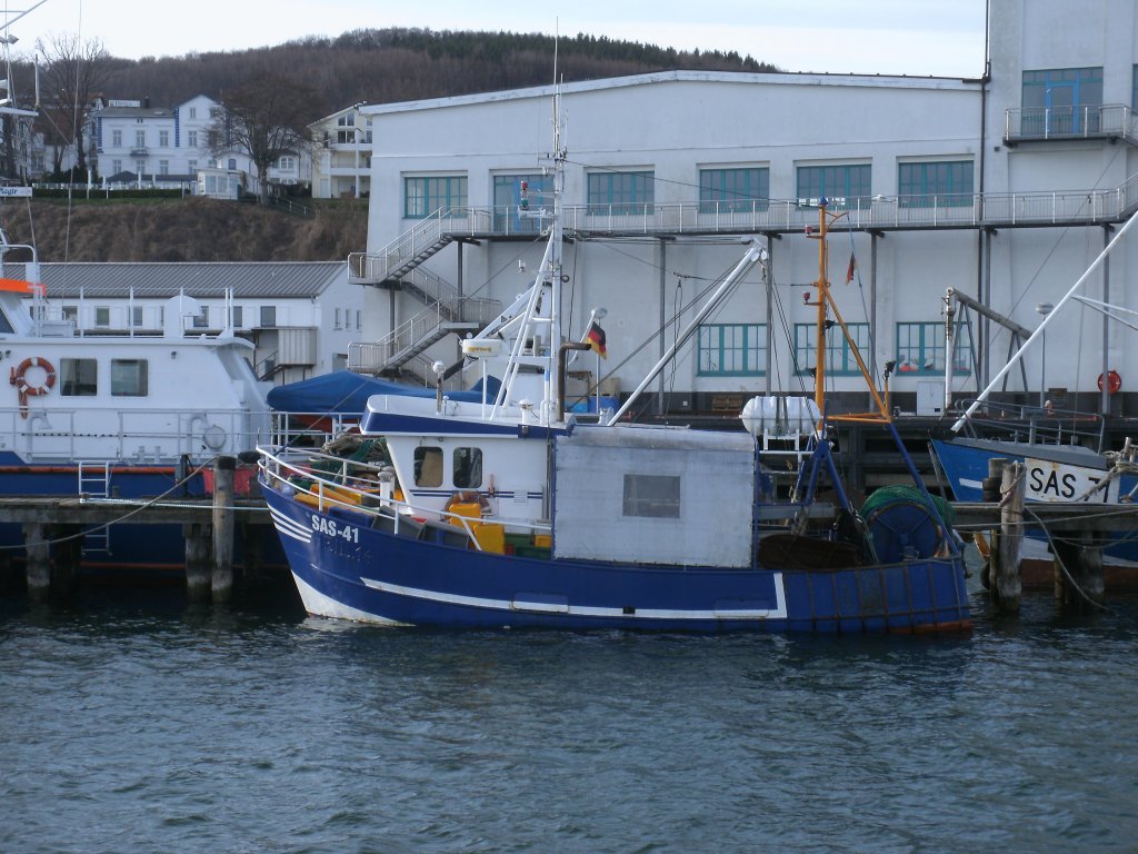 SAS-41 vor dem Fischwerk in Sassnitz am 18.April 2013.